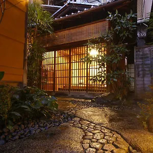 旅館 旅館三賀 ****