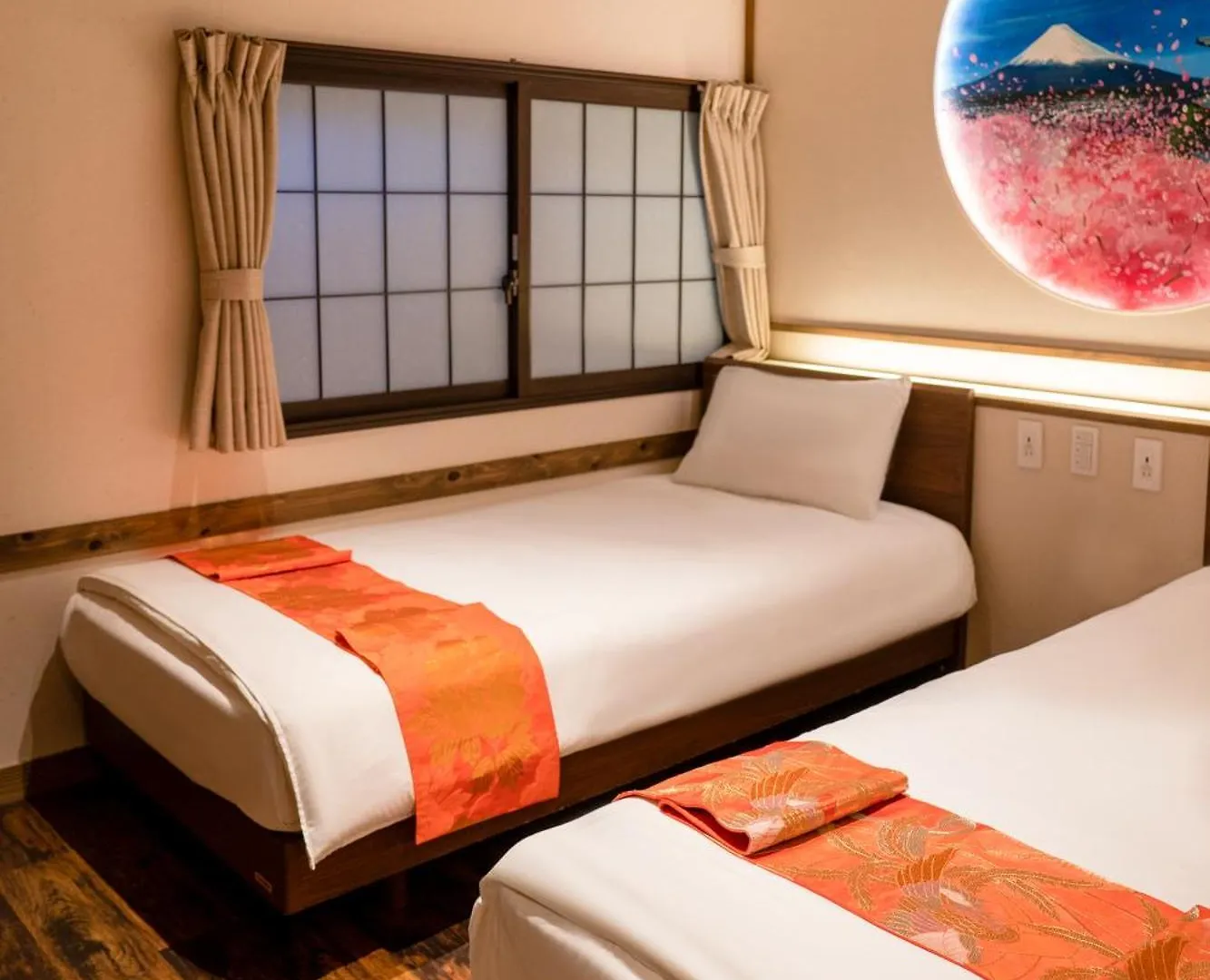 ** Hotel 都電屋 Todenhotel Tokio Japón