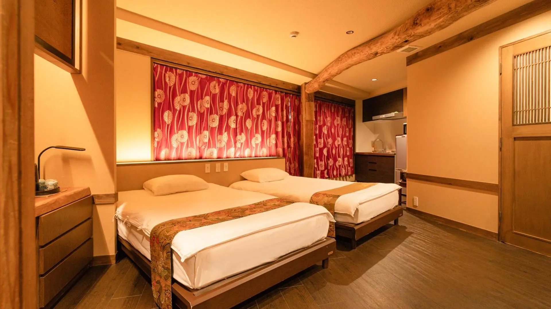 都電屋 Todenhotel Tokio