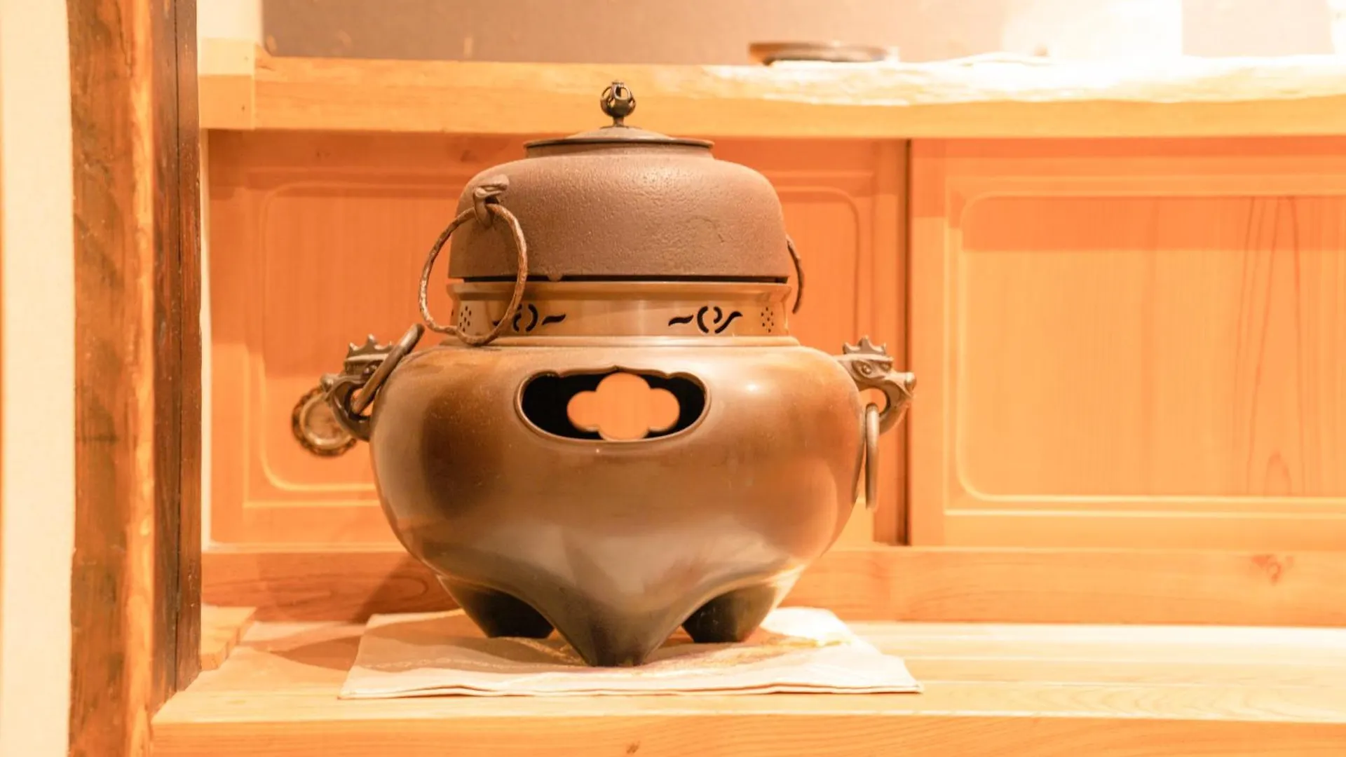 都電屋 Todenhotel Tokio